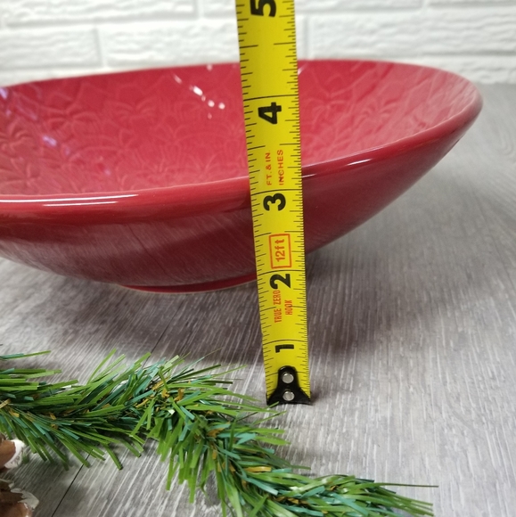 Beautiful Red Holiday bowl - Picture 7 of 8